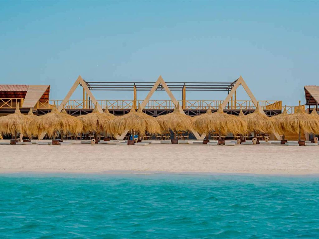 So erleben Sie Eden Island Hurghada: Von der Bootsfahrt über das Schnorcheln bis zum Traumstrand